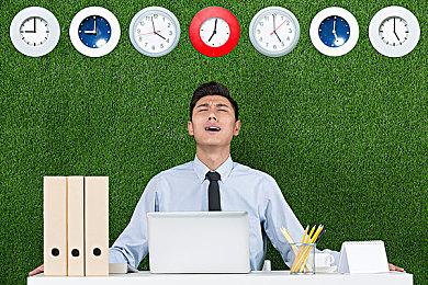 《英雄不再3》背景释疑 特拉维斯开局为何一脸落魄